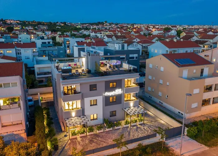 Luxury Majpruz Suites I