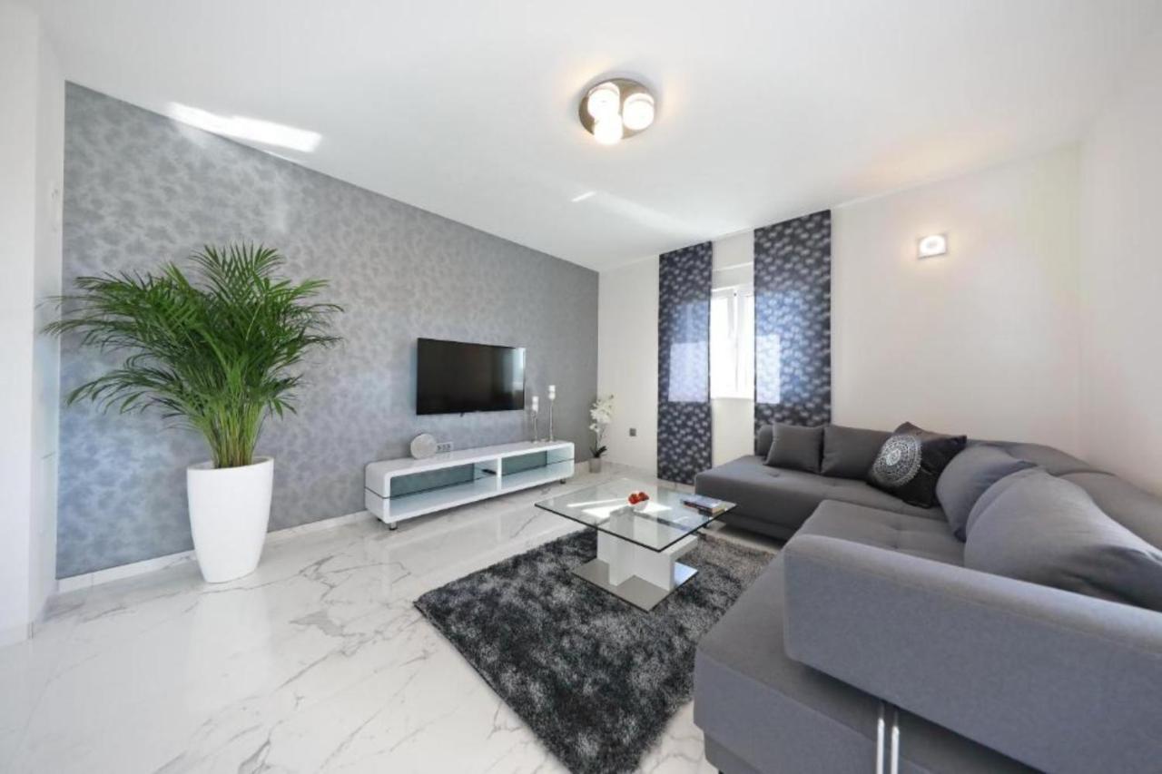 Luxury Majpruz I * Zadar
