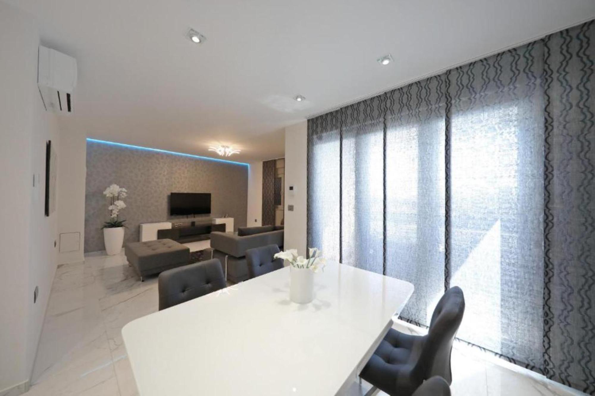 Apartment Luxury Majpruz I