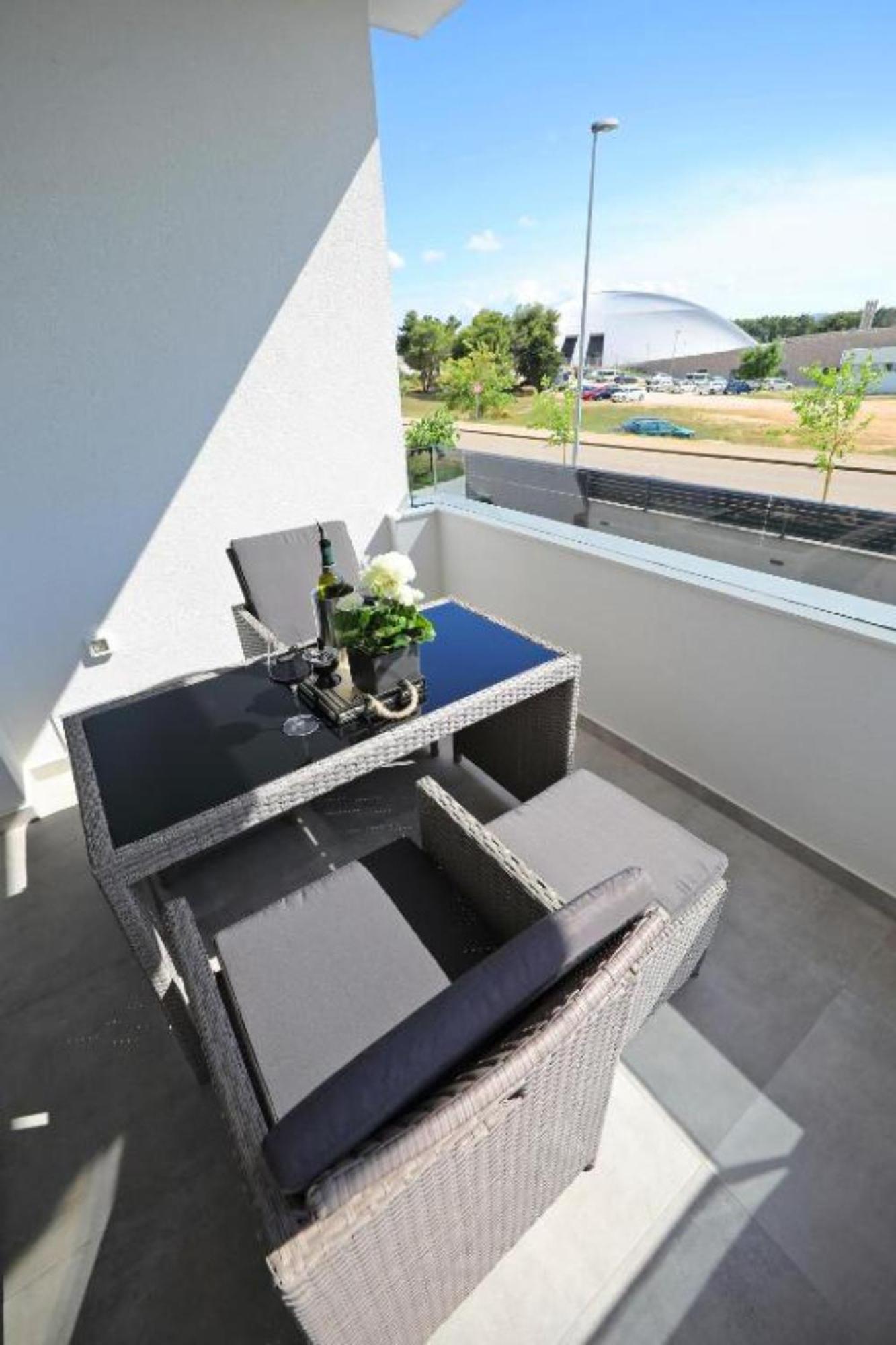 Apartment Luxury Majpruz I